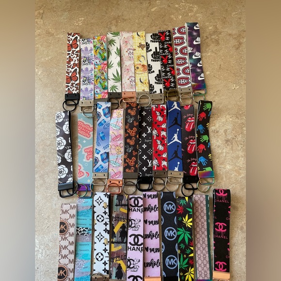 Keychain/ wristlet - Picture 4 of 5